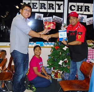 Iver beauty - Gift Giving.jpg